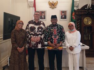 TASAGEOBY-Group-met-with-and-made-presentation-to-the-Maluku-Governor1